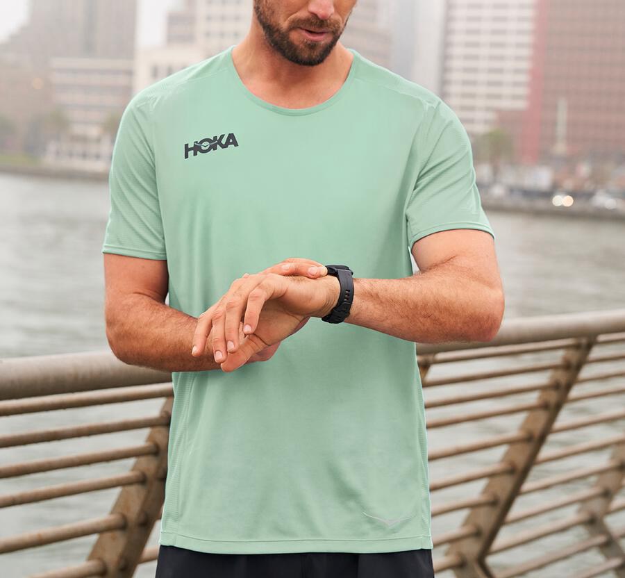 Top Hoka One One Masculino Verdes - Performance Manga Curta - 435-OXMPCT